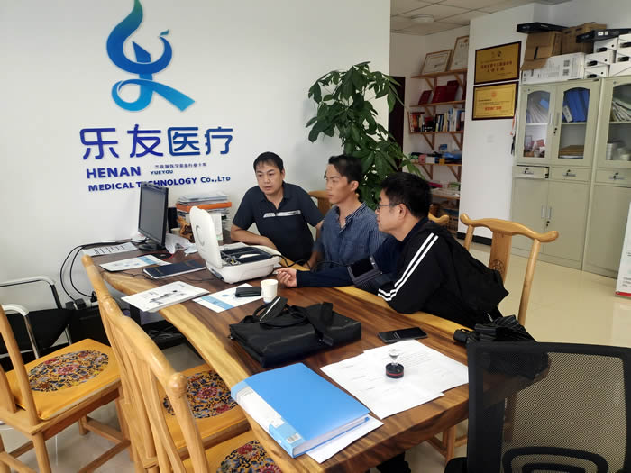 Shenzhen health base comes to our company for exchange and study
